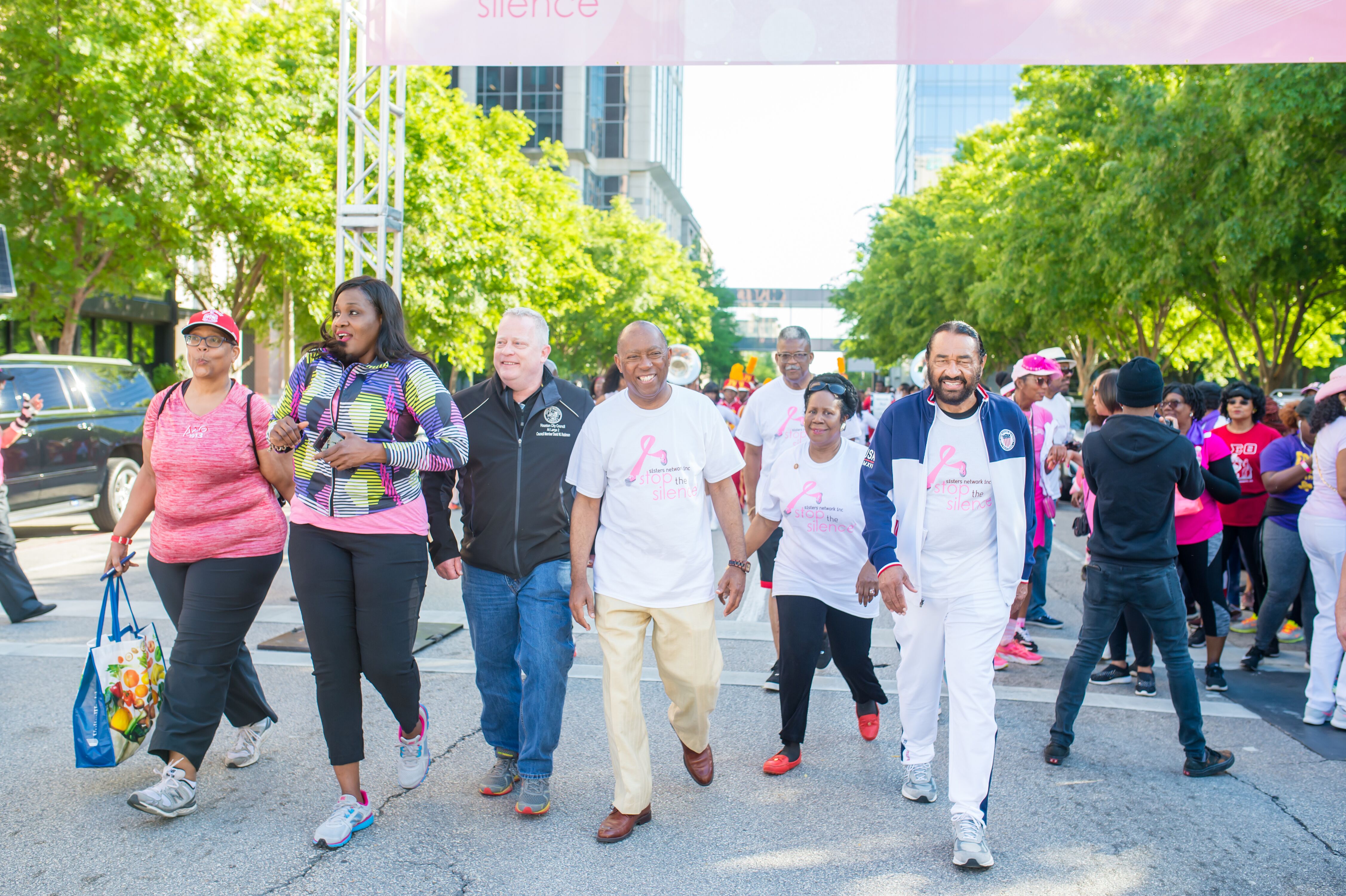 http://sistersnetworkinc.org/photogallery/584.%20Officals%20Walking%20the%20route.jpg