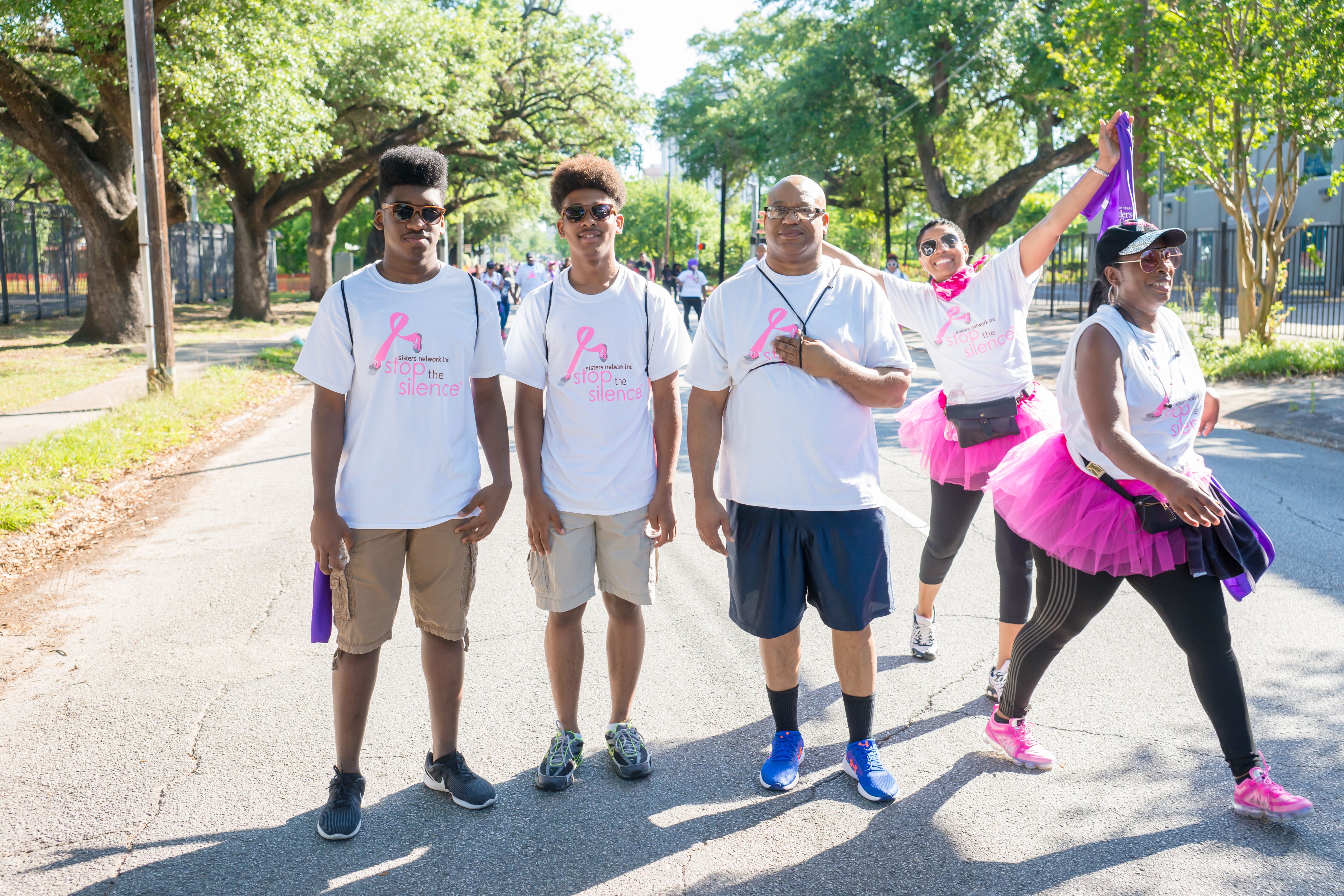 http://sistersnetworkinc.org/photogallery/922.%20Teen%20Boys%20on%20route.jpg